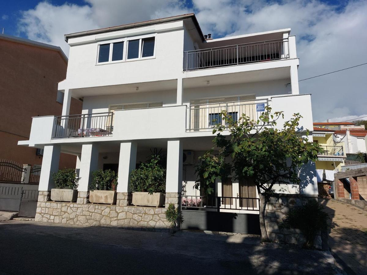 Loredana Apartments Crikvenica Exterior photo