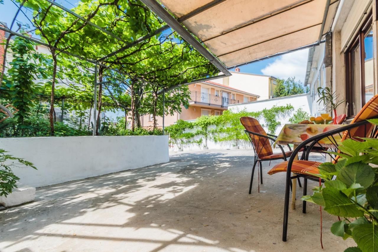 Loredana Apartments Crikvenica Exterior photo